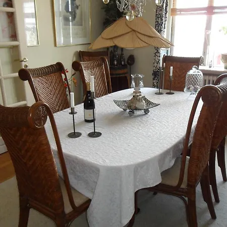 Alojamento de Acomodação e Pequeno-almoço Nykobing Falster B&B Nykøbing Falster